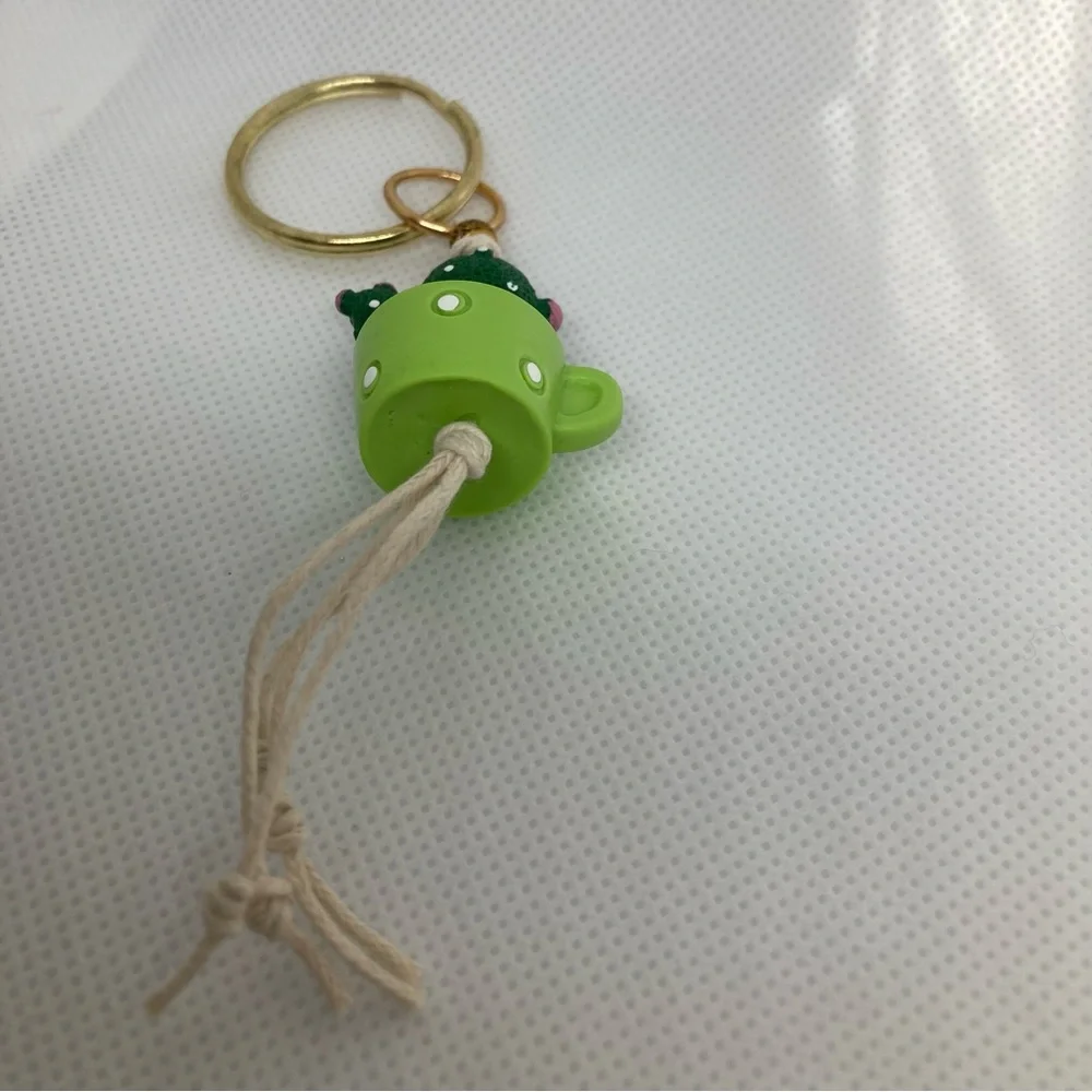 Handcrafted Cactus Macrame Keychain - Picture 3 of 7